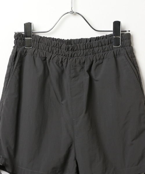 GLOBAL WORK（グローバルワーク）の「DRY/スリットデザインパンツ/292234（その他パンツ・キッズ・チャコール/オフホワイト・130cm/140cm/150cm/160cm）」の17枚目の写真