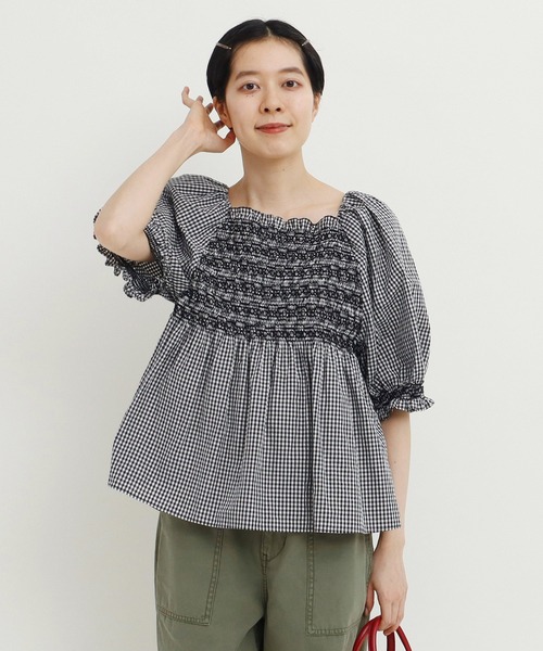 Dot＆Stripes CHILD WOMAN（ドットアンドストライプス　チャイルドウーマン）の「60sギンガム スモッキングブラウス（シャツ/ブラウス・レディース・ブラック/レッド・FREE）」の10枚目の写真