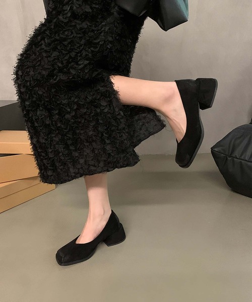 shoes365（シューズスリーシックスファイヴ）の「[SHOES 365] スエードパンプス（パンプス・レディース・ブラック/ブラウン/ベージュ・24.5cm/24.0cm/23.5cm/23.0cm/22.5cm）」の2枚目の写真