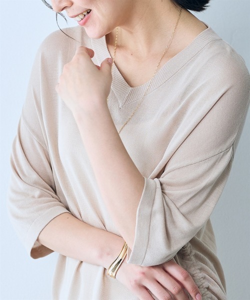 SMILE LAND（スマイルランド）の「ドロストシアーニットプルオーバー＜大きいサイズ有＞【OtonaSMILE】（ニット/セーター・レディース・ブラック/ベージュ・5L/4L/3L/LL/L/M）」の4枚目の写真