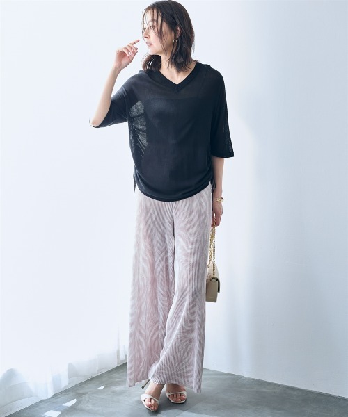 SMILE LAND（スマイルランド）の「ドロストシアーニットプルオーバー＜大きいサイズ有＞【OtonaSMILE】（ニット/セーター・レディース・ブラック/ベージュ・5L/4L/3L/LL/L/M）」の6枚目の写真