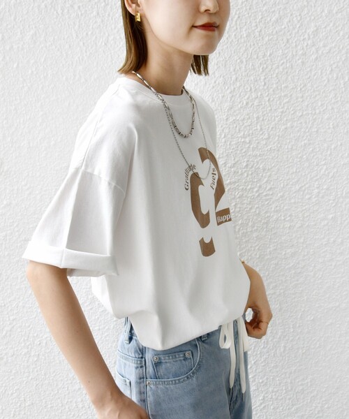 ＋81BRANCA（ハチイチブランカ）の「【SHIPS別注】81BRANCA:ロゴ 5分袖 TEE（Tシャツ/カットソー・レディース・ホワイト/ベージュ/チャコールグレー/ホワイト系・ONE SIZE）」の6枚目の写真