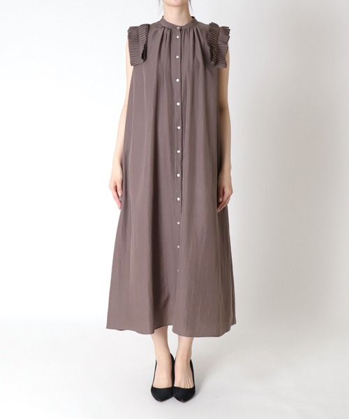 Jines(ジネス)の「ショルダープリーツAラインワンピース(ワンピース・レディース・ブラック/モカ/ベージュ・38)」の19枚目の写真