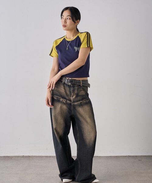 WHO'S WHO gallery(フーズフーギャラリー)の「【WEB限定】ラインストーンラグランバタフライ半袖(Tシャツ/カットソー・レディース・チャコールグレー/ブラック/サックスブルー/マスタード/ブラウン・FREE)」の8枚目の写真