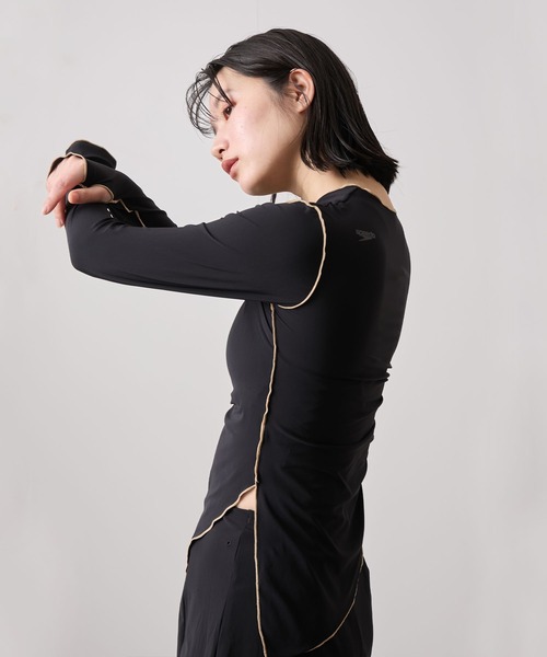 Speedo(スピード)の「【speedo】ステイフィットUVスキンTシャツ(Tシャツ/カットソー・レディース・ブラック/レンガ・M)」の2枚目の写真