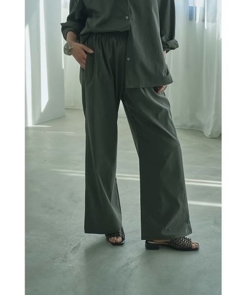 marjour(マージュール)の「COMFORTABLE SETUP PANTS(その他パンツ・レディース・ベージュ/グレー・M)」の21枚目の写真