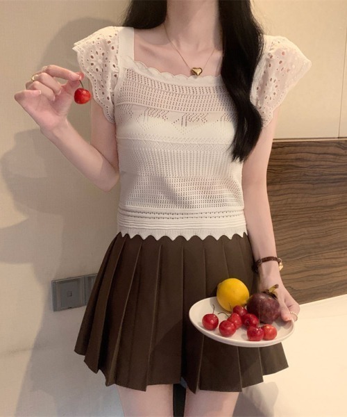 LETee(レティー)の「すかし編み&レース袖ニットプルオーバー(ニット/セーター・レディース・ブラック/ホワイト/ベージュ・FREE)」の4枚目の写真