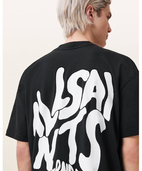 ALLSAINTS(オールセインツ)の「ORLANDO LOGO PRINT OVERSIZED T-SHIRT | ORLANDO ロゴ プリント オーバーサイズ Tシャツ(Tシャツ/カットソー・メンズ・ブラック・S/L/XS/M)」の2枚目の写真