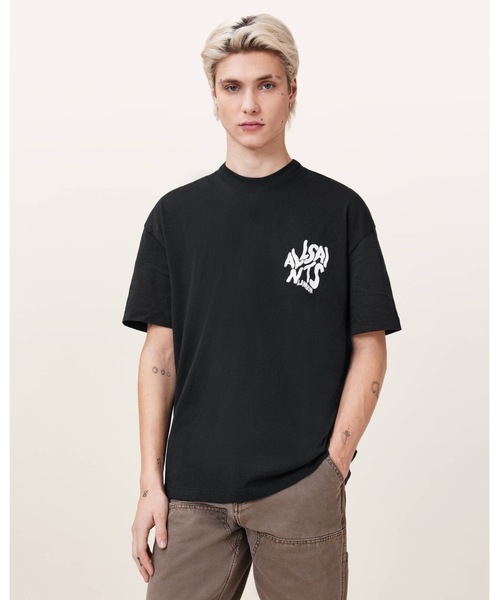 ALLSAINTS(オールセインツ)の「ORLANDO LOGO PRINT OVERSIZED T-SHIRT | ORLANDO ロゴ プリント オーバーサイズ Tシャツ(Tシャツ/カットソー・メンズ・ブラック・S/L/XS/M)」の8枚目の写真