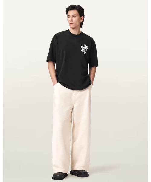 ALLSAINTS(オールセインツ)の「ORLANDO LOGO PRINT OVERSIZED T-SHIRT | ORLANDO ロゴ プリント オーバーサイズ Tシャツ(Tシャツ/カットソー・メンズ・ブラック・S/L/XS/M)」の11枚目の写真