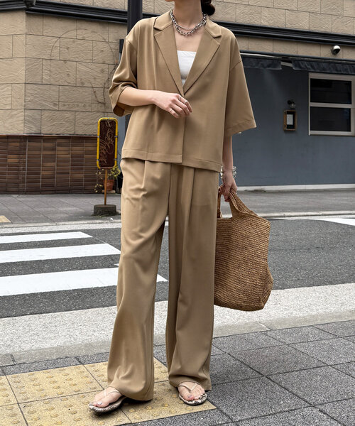 DouDou（ドゥドゥ）の「接触冷感5分袖ジャケット（テーラードジャケット・レディース・チャコールグレー/ベージュ/ブラック・FREE）」の16枚目の写真