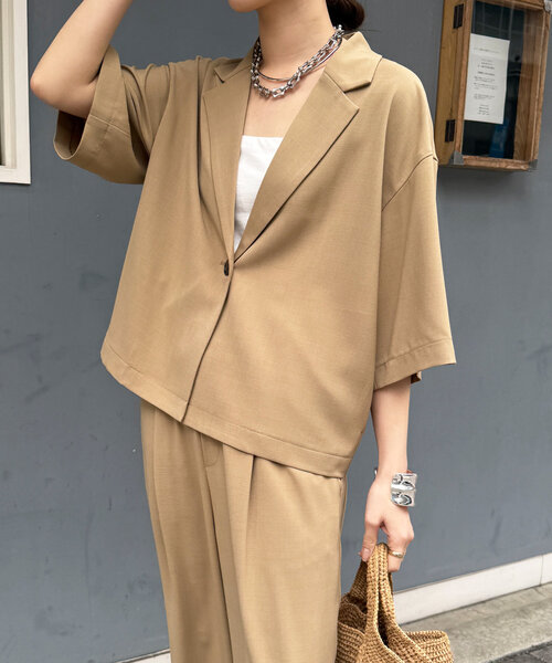 DouDou（ドゥドゥ）の「接触冷感5分袖ジャケット（テーラードジャケット・レディース・チャコールグレー/ベージュ/ブラック・FREE）」の22枚目の写真