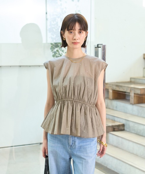 Rouge vif Anna(ルージュヴィフアンナ)の「シルバードット刺繍ペプラムブラウス(シャツ/ブラウス・レディース・ブラック/モカ・フリー)」の5枚目の写真