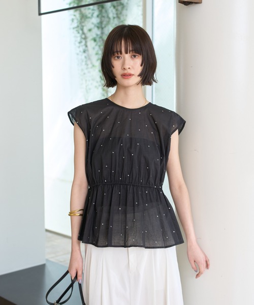 Rouge vif Anna(ルージュヴィフアンナ)の「シルバードット刺繍ペプラムブラウス(シャツ/ブラウス・レディース・ブラック/モカ・フリー)」の11枚目の写真