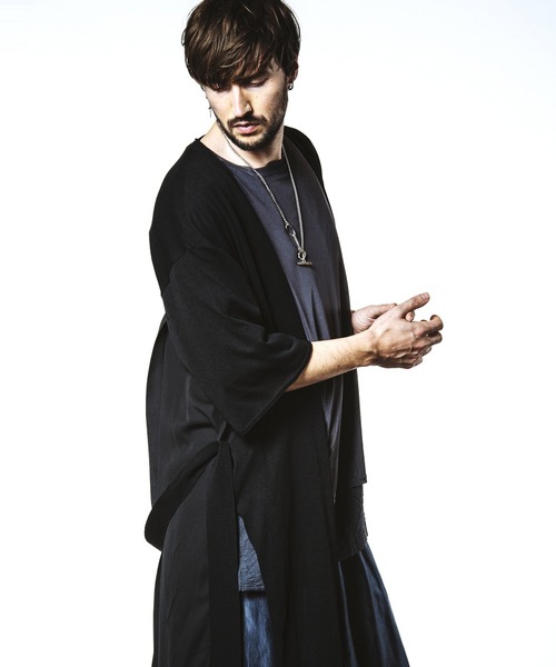 NO ID.(ノーアイディ)の「【NO ID.】Back Tuck Changing Knit Gown / バック タック チェンジング ニット ガウン(カーディガン/ボレロ・メンズ・ブラック/グレー・ONE SIZE)」の9枚目の写真