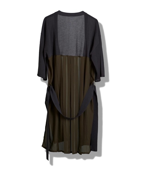 NO ID.(ノーアイディ)の「【NO ID.】Back Tuck Changing Knit Gown / バック タック チェンジング ニット ガウン(カーディガン/ボレロ・メンズ・ブラック/グレー・ONE SIZE)」の15枚目の写真