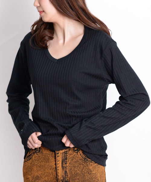 MARAI(マーライ)の「Vネック 長袖 カットソー Tシャツ 無地 ロングスリーブ(Tシャツ/カットソー・レディース・ワイン/ブラウン系/ネイビー系/チャコール/ブルー/グリーン/ホワイト/グレー/レッド/ネイビー/アクア/ピンク/ブラック・MEDIUM/X-LARGE/LARGE)」の2枚目の写真