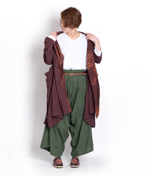 MARAI(マーライ)の「Vネック 長袖 カットソー Tシャツ 無地 ロングスリーブ(Tシャツ/カットソー・レディース・ワイン/ブラウン系/ネイビー系/チャコール/ブルー/グリーン/ホワイト/グレー/レッド/ネイビー/アクア/ピンク/ブラック・MEDIUM/X-LARGE/LARGE)」の14枚目の写真
