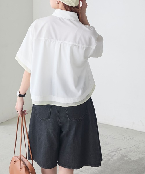 BONLECILL(ボンルシール)の「シアー配色半袖クロップドレギュラーカラー半袖シャツ(シャツ/ブラウス・レディース・ブルー/オフホワイト/ピンク/ネイビー・FREE)」の9枚目の写真