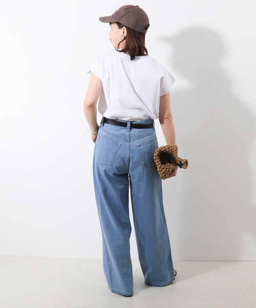 MICO COULIER(ミコクリエ)の「《接触冷感》《吸水速乾》DRY COTTON ラメプリントノースリーブTシャツ(Tシャツ/カットソー・レディース・ブラック/ベージュ/ホワイト系その他/オフホワイト・38)」の7枚目の写真