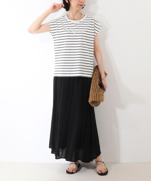 MICO COULIER(ミコクリエ)の「《接触冷感》《吸水速乾》DRY COTTON ラメプリントノースリーブTシャツ(Tシャツ/カットソー・レディース・ブラック/ベージュ/ホワイト系その他/オフホワイト・38)」の15枚目の写真