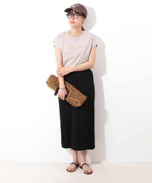 MICO COULIER(ミコクリエ)の「《接触冷感》《吸水速乾》DRY COTTON ラメプリントノースリーブTシャツ(Tシャツ/カットソー・レディース・ブラック/ベージュ/ホワイト系その他/オフホワイト・38)」の19枚目の写真