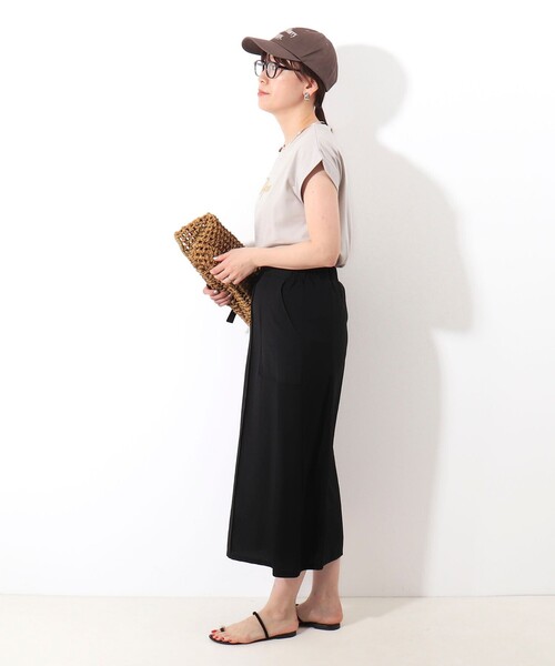 MICO COULIER(ミコクリエ)の「《接触冷感》《吸水速乾》DRY COTTON ラメプリントノースリーブTシャツ(Tシャツ/カットソー・レディース・ブラック/ベージュ/ホワイト系その他/オフホワイト・38)」の20枚目の写真