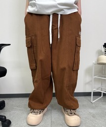 ATMARK（アットマーク）の「《フリーサイズ　/　UNISEX　》ATMARKグラフィティロゴ　バルーンカーゴパンツ（チノパンツ）」