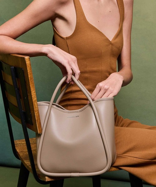 CHARLES & KEITH◆Lyla ミニライラ チューブラートートバッグ◆ Lyla ミニライラ チューブラートートバッグ - Black | CHARLES