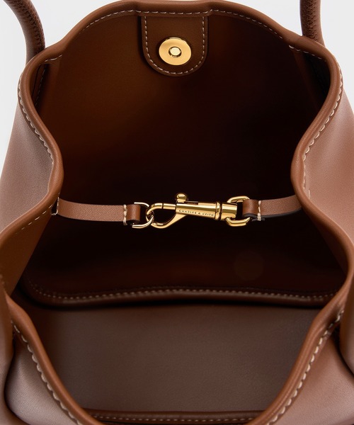 完売品 CHARLES & KEITH ミニライラ チューブラートート CHARLES & KEITH｜Lyla ミニライラ チューブラートートバッグ