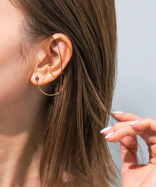 URBAN RESEARCH ROSSO WOMEN（アーバンリサーチ　ロッソ）の「Favorible　W line earcuff（イヤリング・レディース・ブラウン・FREE）」の2枚目の写真