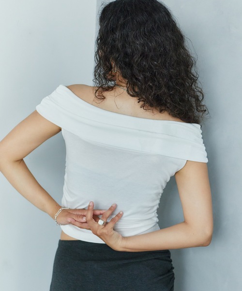 LIENCOEUR（リアンクール）の「オフショルカットトップス（Tシャツ/カットソー・レディース・ピンク/ホワイト/ブラック・FREE）」の9枚目の写真