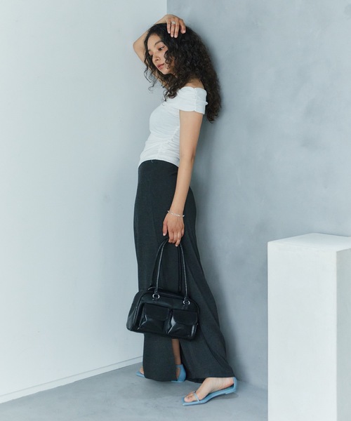 LIENCOEUR（リアンクール）の「オフショルカットトップス（Tシャツ/カットソー・レディース・ピンク/ホワイト/ブラック・FREE）」の16枚目の写真