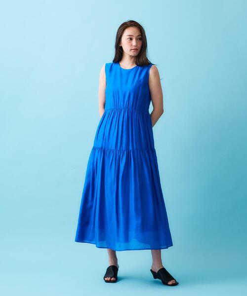 OPAQUE.CLIP（オペークドットクリップ）の「麻混シアーギャザーティアードワンピース【洗濯機洗い可】（ワンピース・レディース・ブラック/ブラウン系その他/パープル/ブルー系その他・38/40/36/42）」の19枚目の写真