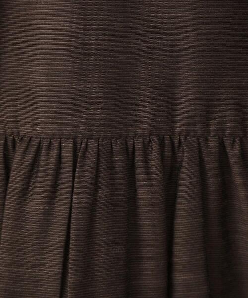 OPAQUE.CLIP（オペークドットクリップ）の「麻混シアーギャザーティアードワンピース【洗濯機洗い可】（ワンピース・レディース・ブラック/ブラウン系その他/パープル/ブルー系その他・38/40/36/42）」の8枚目の写真