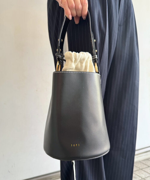 mline（エムライン）の「loti 巾着付きバケツBAG（トートバッグ・レディース・ブラウン/ブラック・FREE）」の4枚目の写真