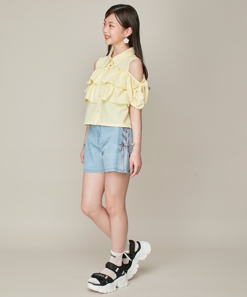 JENNI love（ジェニィラブ）の「【ウエスト調整可・コットン100％】サイドレースアップデニムショーパン（デニムパンツ・キッズ・サックスブルー/ブラック・130cm/140cm/150cm/160cm）」の6枚目の写真