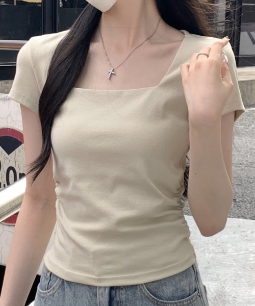 Aelina（エリナ）の「UネックＴシャツ（Tシャツ/カットソー・レディース・ブラック/グレー/ホワイト/ベージュ・F）」の4枚目の写真
