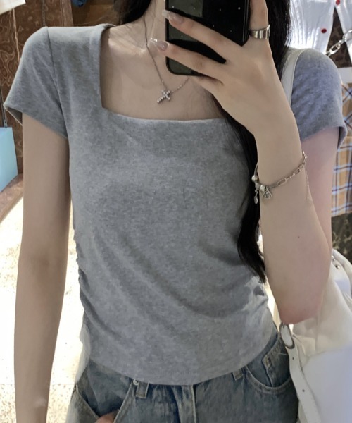 Aelina（エリナ）の「UネックＴシャツ（Tシャツ/カットソー・レディース・ブラック/グレー/ホワイト/ベージュ・F）」の3枚目の写真