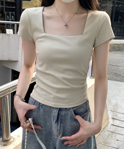Aelina（エリナ）の「UネックＴシャツ（Tシャツ/カットソー・レディース・ブラック/グレー/ホワイト/ベージュ・F）」の15枚目の写真