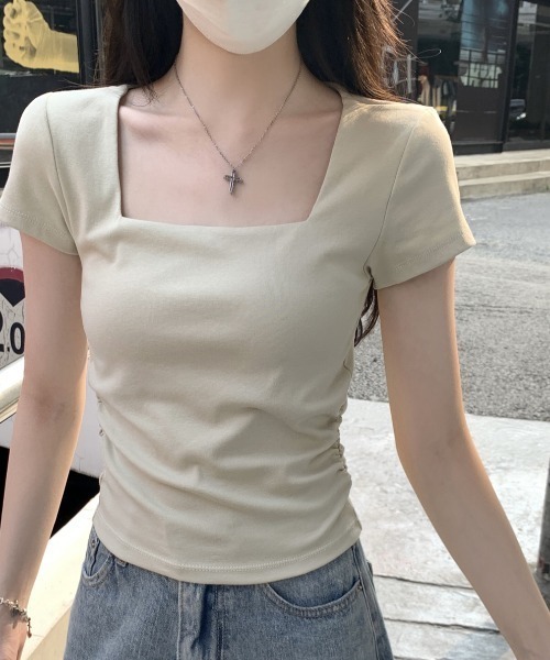 Aelina（エリナ）の「UネックＴシャツ（Tシャツ/カットソー・レディース・ブラック/グレー/ホワイト/ベージュ・F）」の13枚目の写真