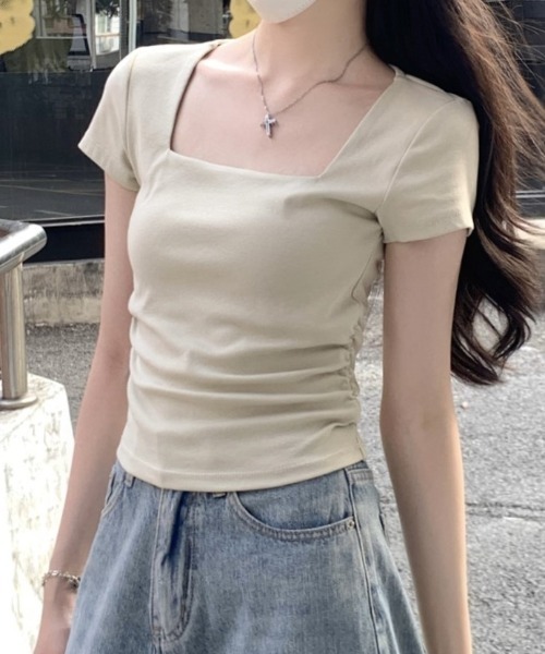 Aelina（エリナ）の「UネックＴシャツ（Tシャツ/カットソー・レディース・ブラック/グレー/ホワイト/ベージュ・F）」の11枚目の写真