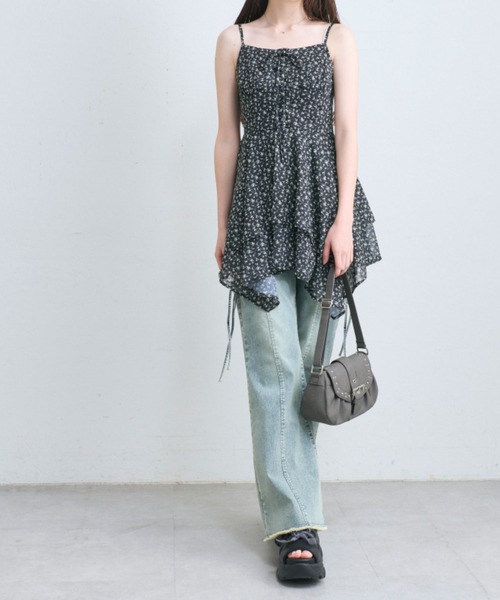 OLIVE des OLIVE（オリーブデオリーブ）の「イレヘムキャミチュニックワンピース（ワンピース・レディース・ブラック/オフホワイト/ホワイト・FREE）」の17枚目の写真