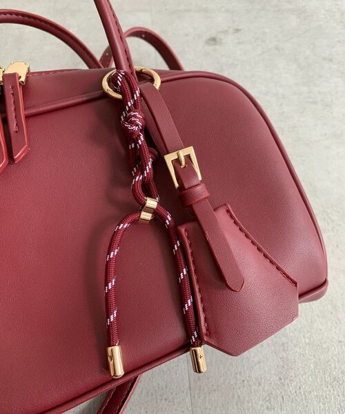 DouDou（ドゥドゥ）の「チャーム付横長ボストン（ショルダーバッグ・レディース・ブラック/キャメル/ボルドー・FREE）」の19枚目の写真