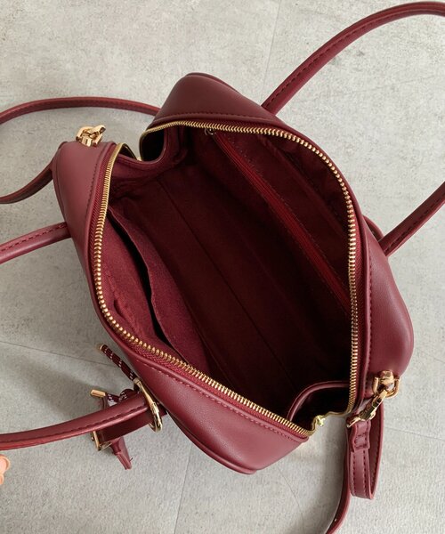 DouDou（ドゥドゥ）の「チャーム付横長ボストン（ショルダーバッグ・レディース・ブラック/キャメル/ボルドー・FREE）」の12枚目の写真