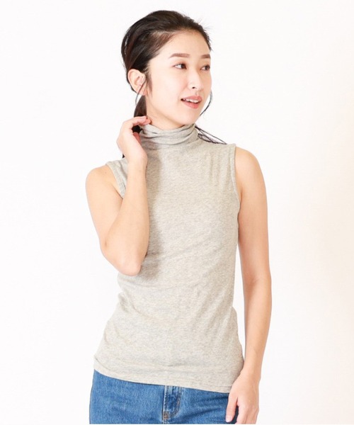BACKYARD FAMILY(バックヤードファミリー)の「UVボトルネックタンクトップ(Tシャツ/カットソー・レディース・サックスブルー/オフホワイト/ネイビー/ブラック/アイボリー/ミント/ピンク系その他/杢グレー/ブラウン/グレイッシュベージュ/ダークブラウン・M/L/XL)」の3枚目の写真
