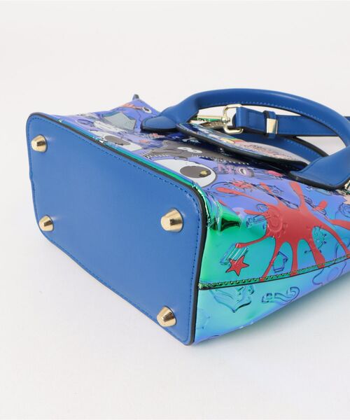 INGRESSO（イングレッソ）の「【 EYE theme / アイ テーマ 】 エナメル 2way ショルダーバッグ（ショルダーバッグ・レディース・ブルー系・FREE）」の3枚目の写真