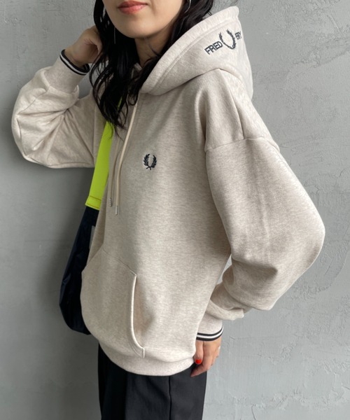 フレッドペリー　フードロゴ刺繍スウェットパーカー FRED PERRY パーカー 「FRED PERRY/フレッドペリー」 別注