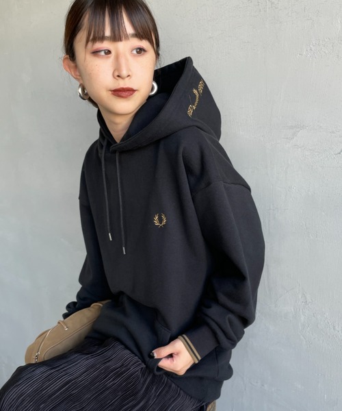 フレッドペリー　フードロゴ刺繍スウェットパーカー FRED PERRY パーカー 「FRED PERRY/フレッドペリー」 別注