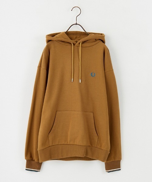 FRED PERRY（フレッドペリー）の「[FRED PERRY/フレッドペリー] 別注 フードロゴ刺繍スウェットパーカー【追加】（パーカー・レディース・グレイッシュベージュ/キャメル/ネイビー/ブラック・S/M/L/XL）」の17枚目の写真